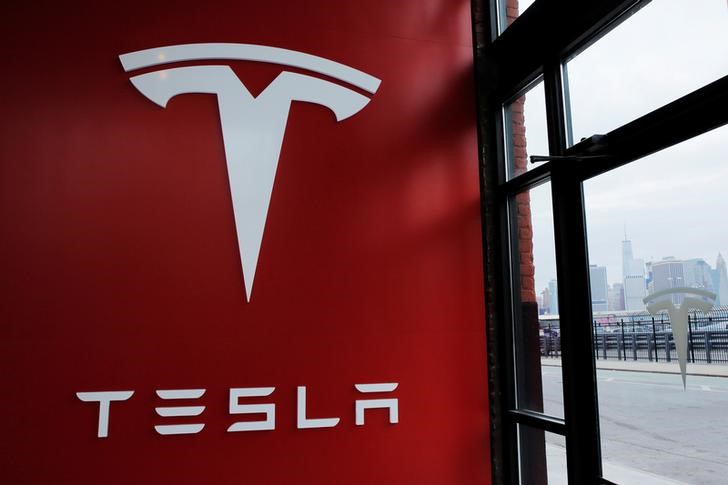 Judge rules in favor of plaintiffs challenging Musk's Tesla pay package By Reuters