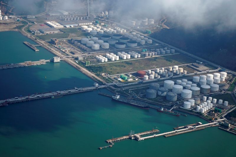 Return of US oil sanctions on Venezuela to hit revenue, fuel imports By Reuters
