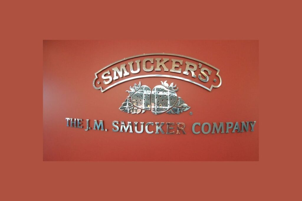 Dow Dips Over 100 Points; J.M. Smucker Posts Upbeat Earnings - Janux Therapeutics (NASDAQ:JANX), Hims & Hers Health (NYSE:HIMS)