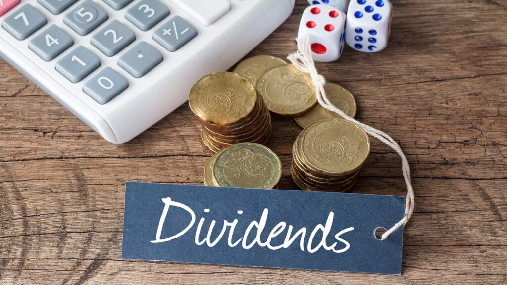 dividend stocks - Forget Bonds, Grab These 3 Dividend Stocks for Retirement Income