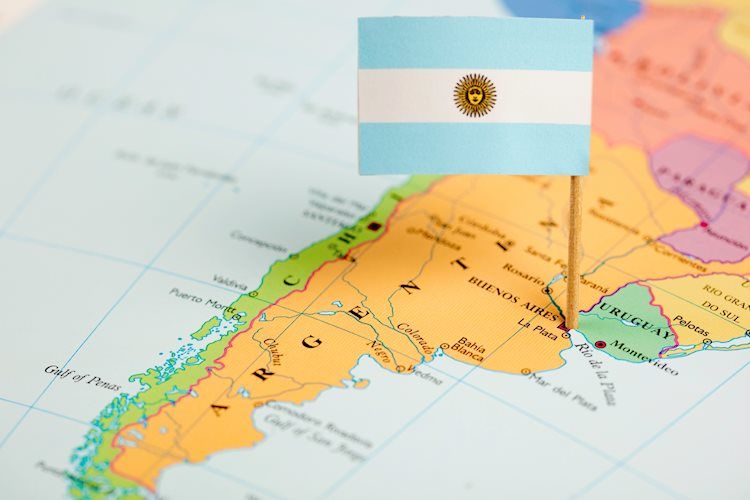In inflation-torn Argentina, locals use ‘crypto caves’ – And avoid Bitcoin