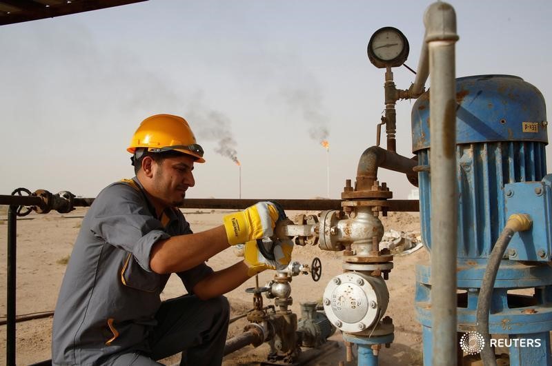 Oil starts week lower after Israel says 'concluded' Gaza strikes By Reuters