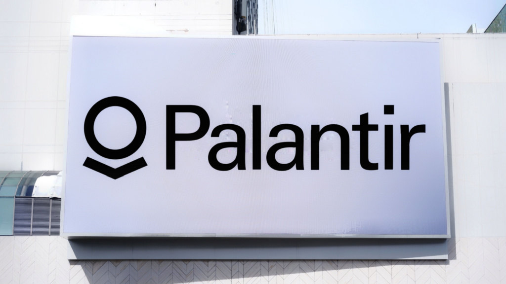 PLTR Stock Analysis - Palantir Outlook: 3 Reasons Why Investors Should Be Cautious on PLTR Stock