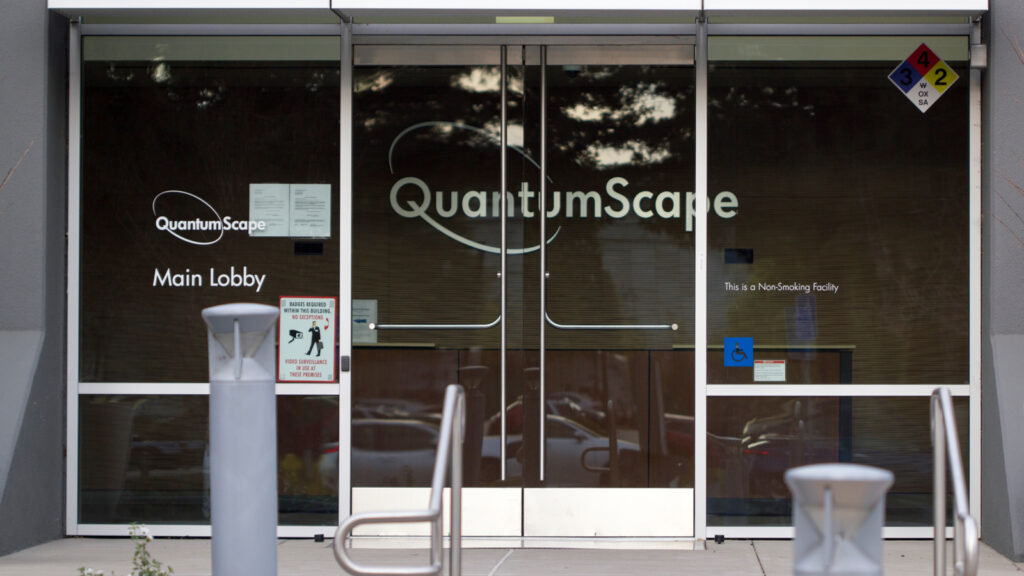 QS stock - QuantumScape Warning! Sell QS Stock Now Before You Lose Your Shirt.