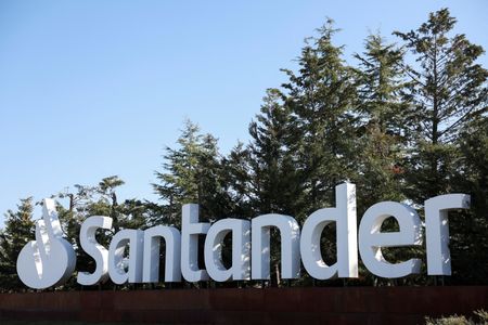 Santander announces new share buyback programme of 1.46 billion euros