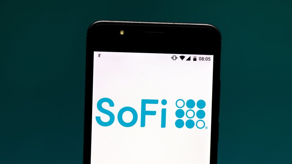 SOFI stock analysis - SoFi Smashes Expectations: Why It’s Time to Bet on This Rising Star