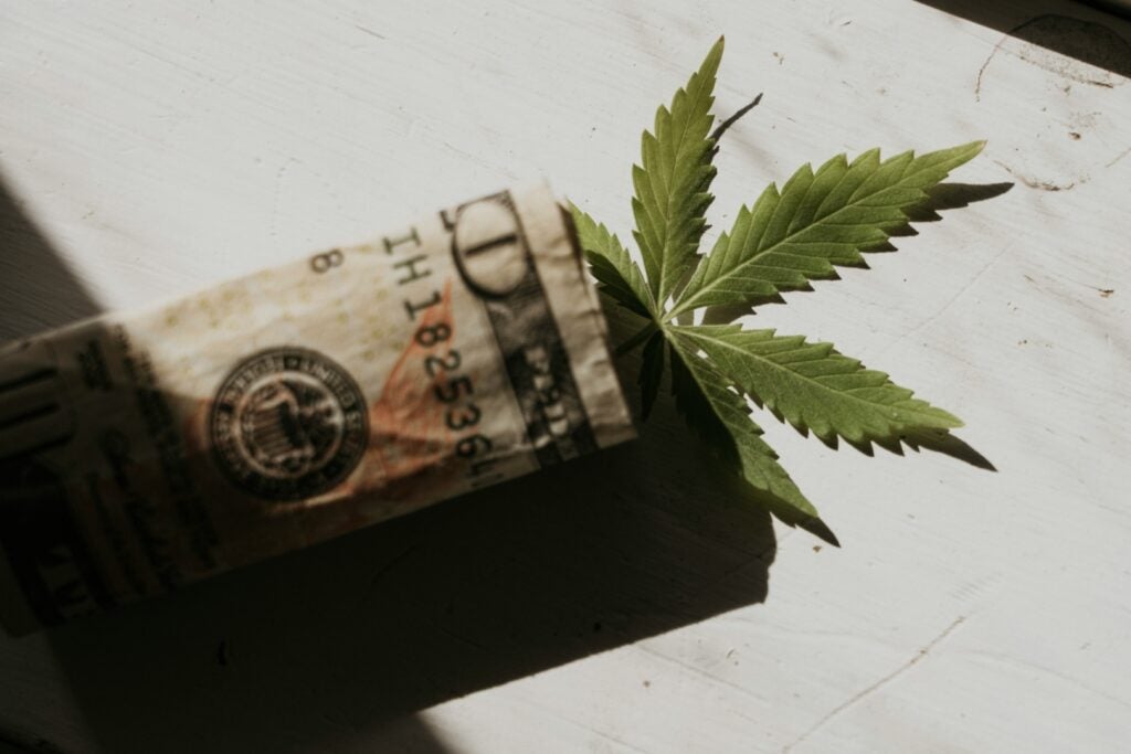 One Of America's Biggest Banks Spearheads Cannabis Support With $1M Credit Line - Bank of America (NYSE:BAC)