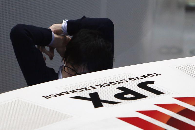 &copy; Reuters.  Japan stocks higher at close of trade; Nikkei 225 up 0.28%