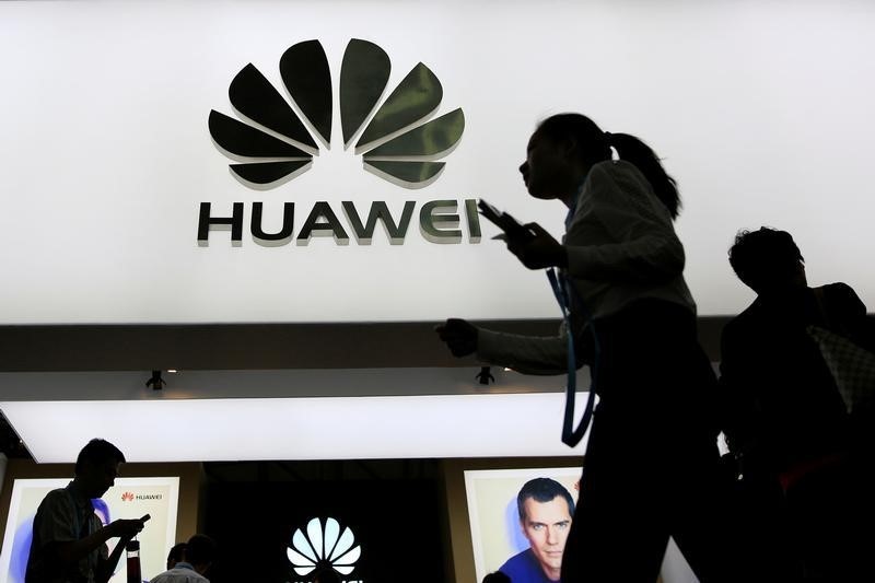 US lawmakers angry after Huawei unveils laptop with new Intel AI chip By Reuters