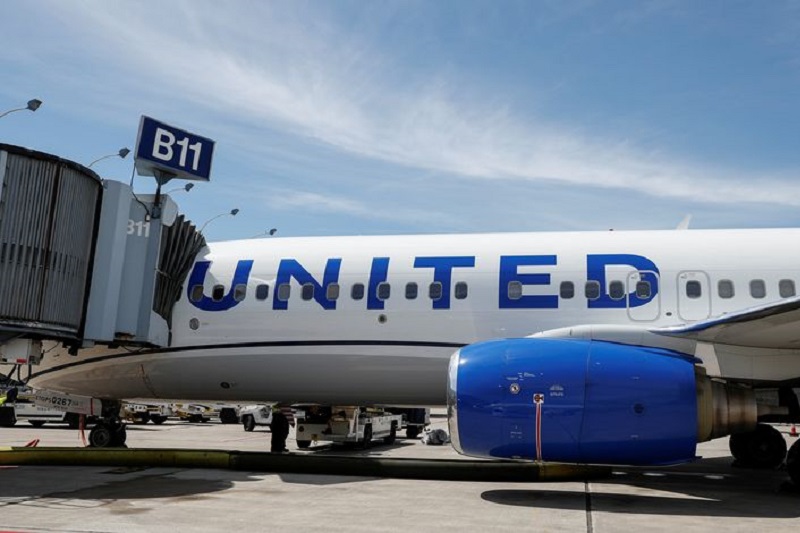United Airlines delays flights on two new routes amid FAA probe